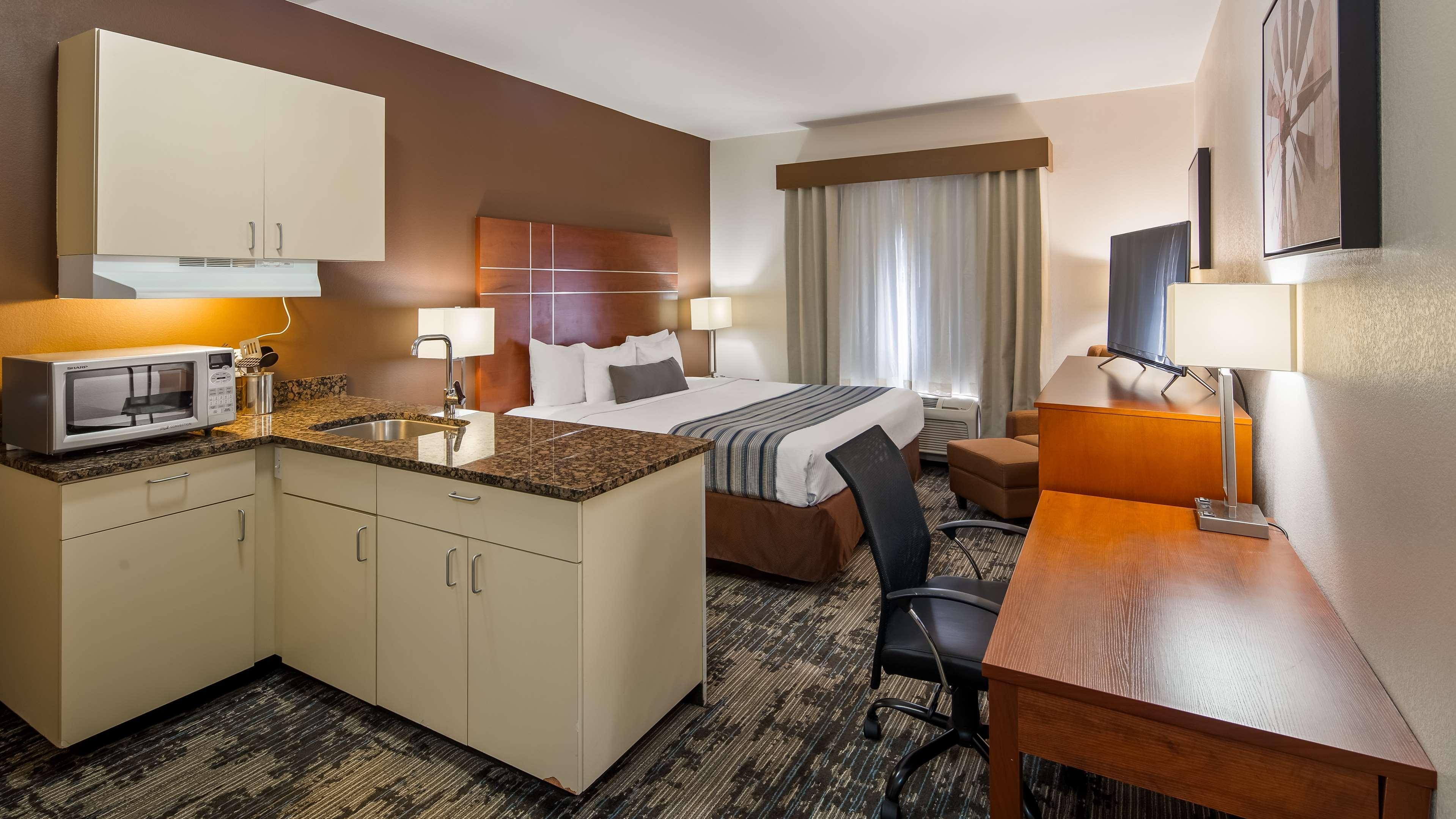 Best Western Plus Wakeeney Inn & Suites Esterno foto