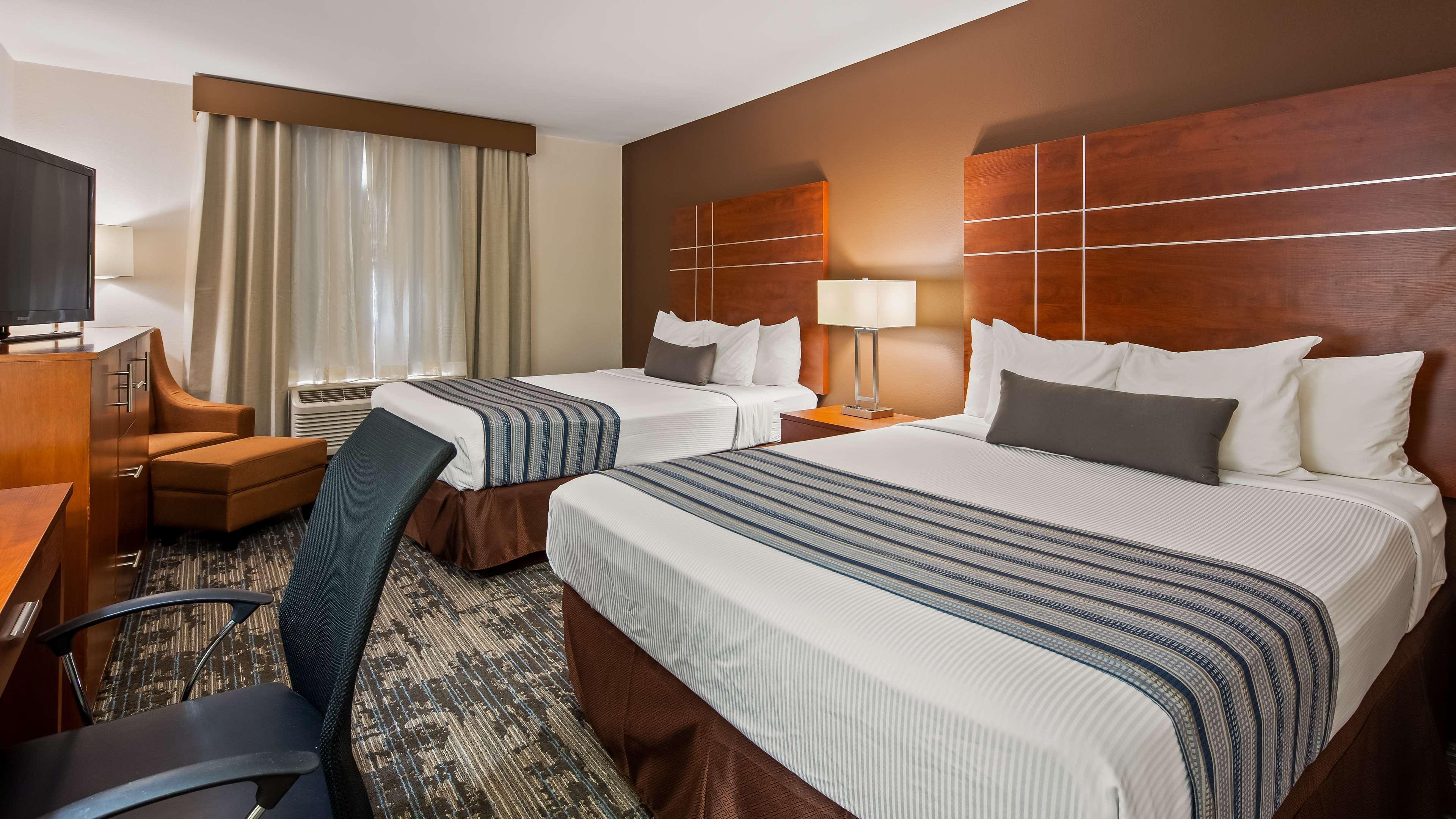 Best Western Plus Wakeeney Inn & Suites Esterno foto