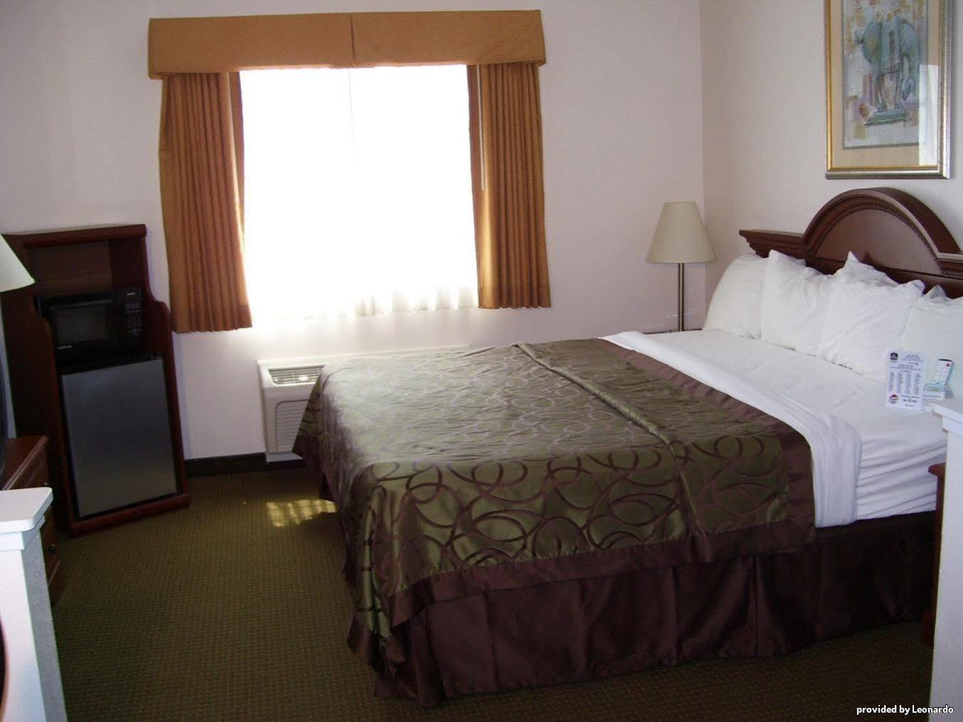 Best Western Plus Wakeeney Inn & Suites Esterno foto