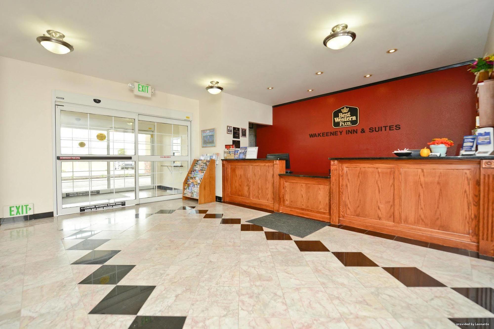 Best Western Plus Wakeeney Inn & Suites Esterno foto