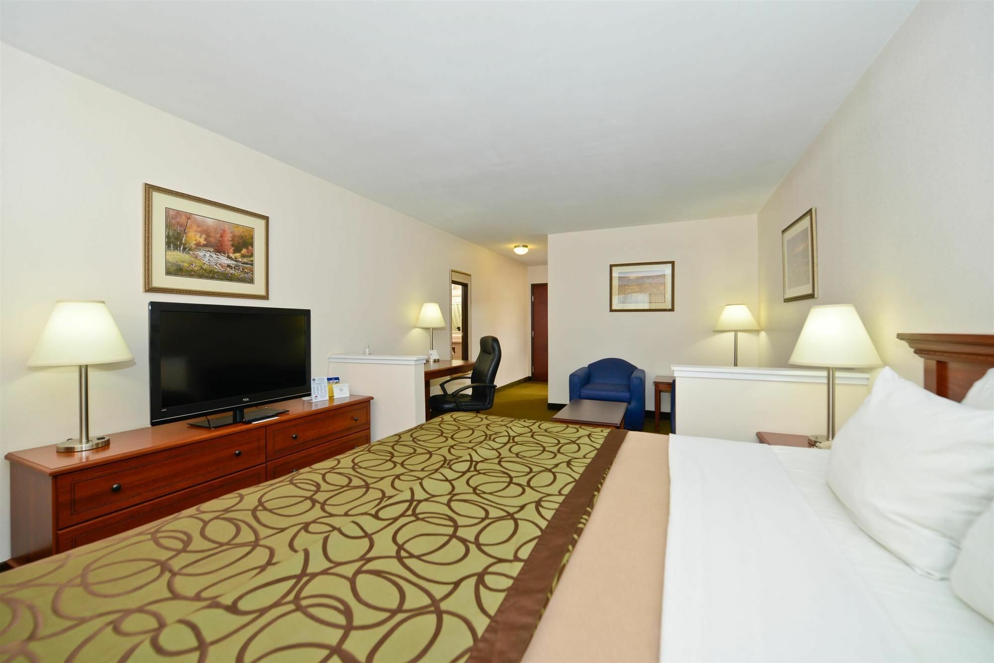 Best Western Plus Wakeeney Inn & Suites Esterno foto