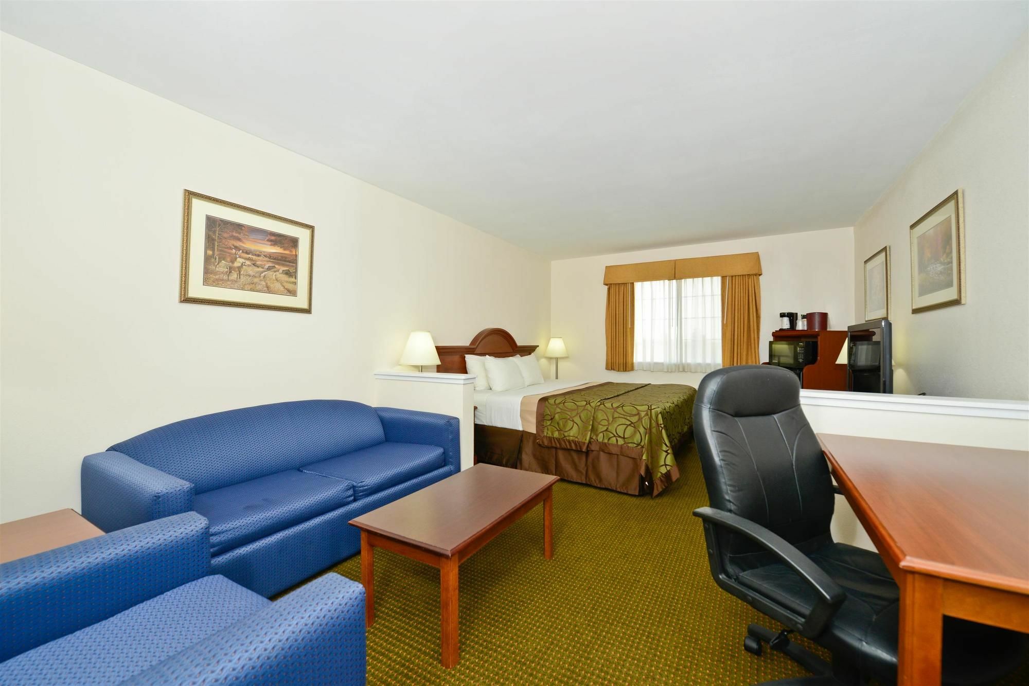 Best Western Plus Wakeeney Inn & Suites Esterno foto