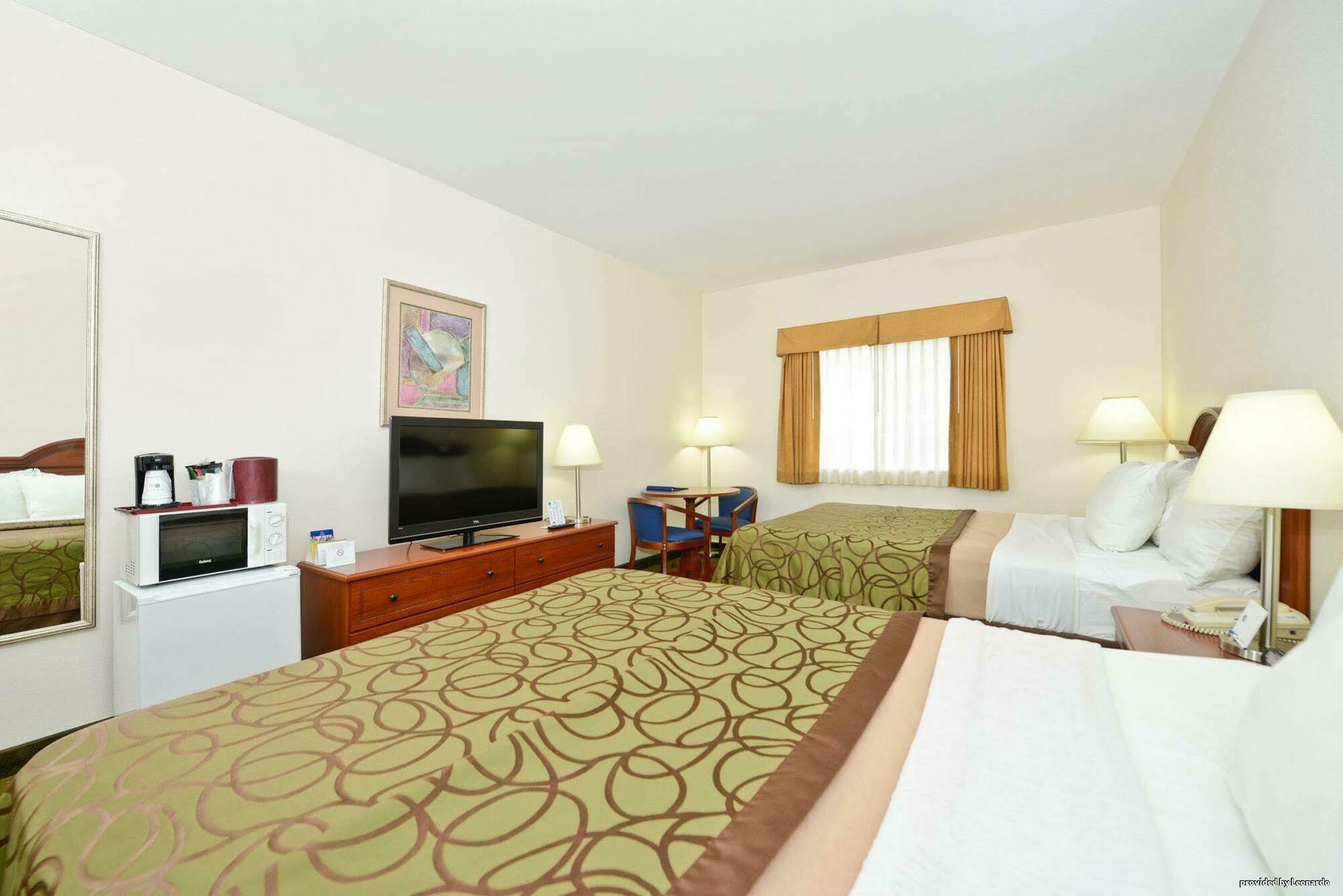 Best Western Plus Wakeeney Inn & Suites Esterno foto
