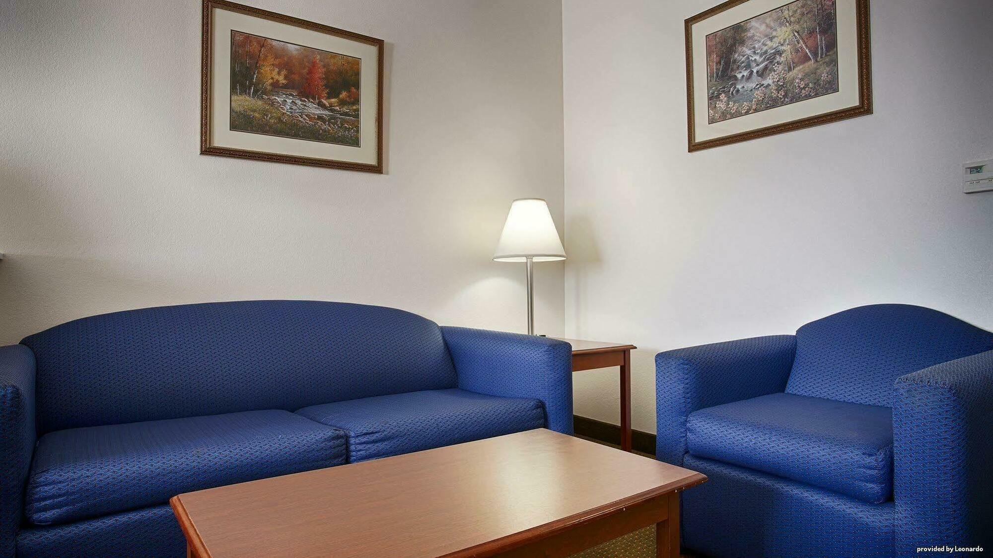Best Western Plus Wakeeney Inn & Suites Esterno foto